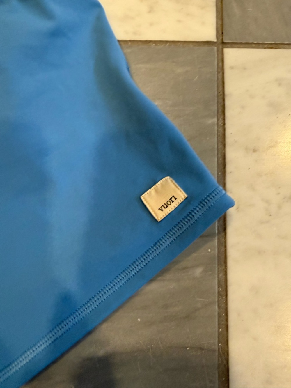 Vuori leggings and sports bra/tank - Picture 6 of 7